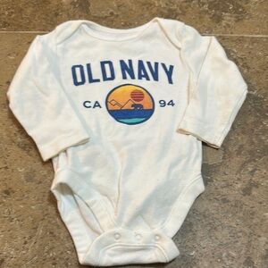 Old Navy Cream Graphic Baby Bodysuit